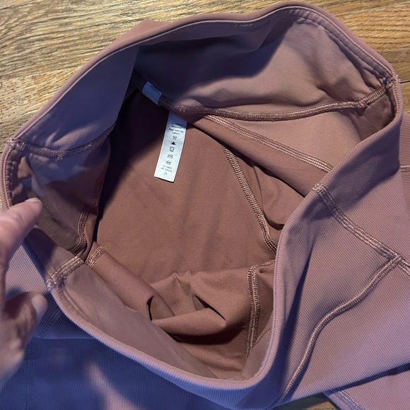 lululemon athletica Fast and Free High-Rise 8”Bike Shorts in Mauve, Sz 10 NEW! - Picture 6 of 10